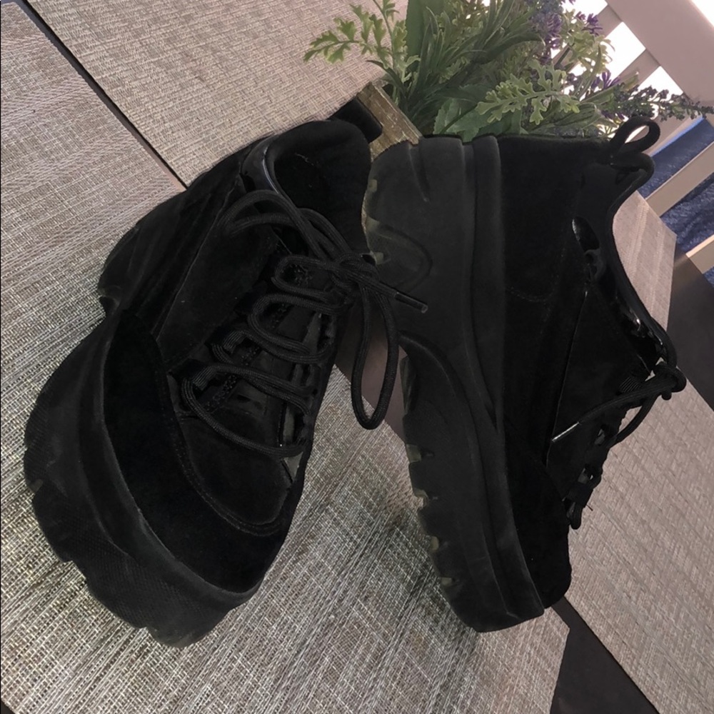 Steve madden platform shoe